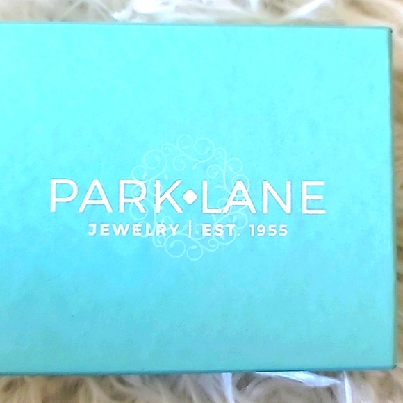 Park Lane Gold Earrings with Sterling Silver Posts NEW! - Picture 2 of 2